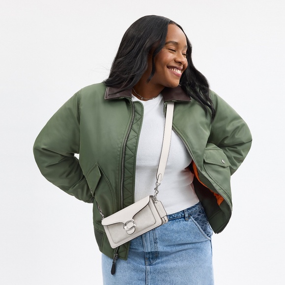 Coach Tabby Shoulder Bag 20 In Signature Canvas - Picture 2 of 9